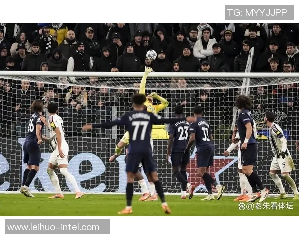 欧冠激战曼城逆转波尔图全场沸腾瞬间引发热议与焦点解析