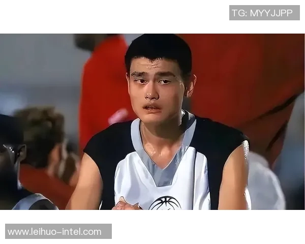 姚明独自出行探寻人生新方向的旅程与思考