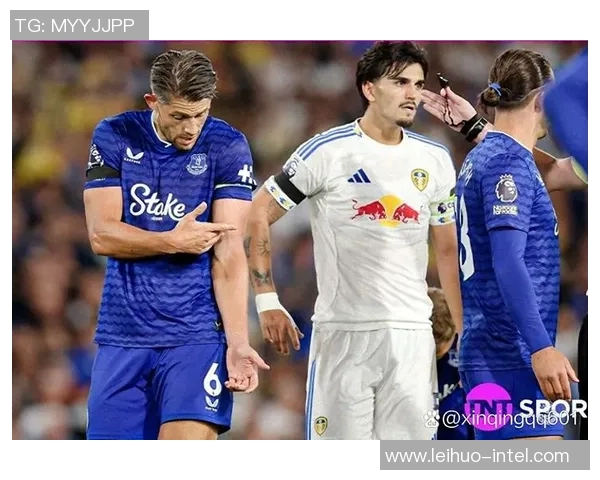 英超激战曼联大胜尤文乌龙球引发争议判罚全场沸腾