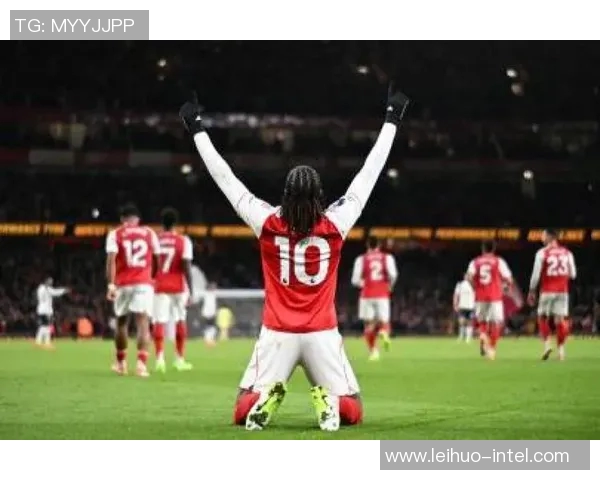 切尔西大胜热刺5-1帽子戏法瞬间点燃全场激情数据分析揭示精彩瞬间